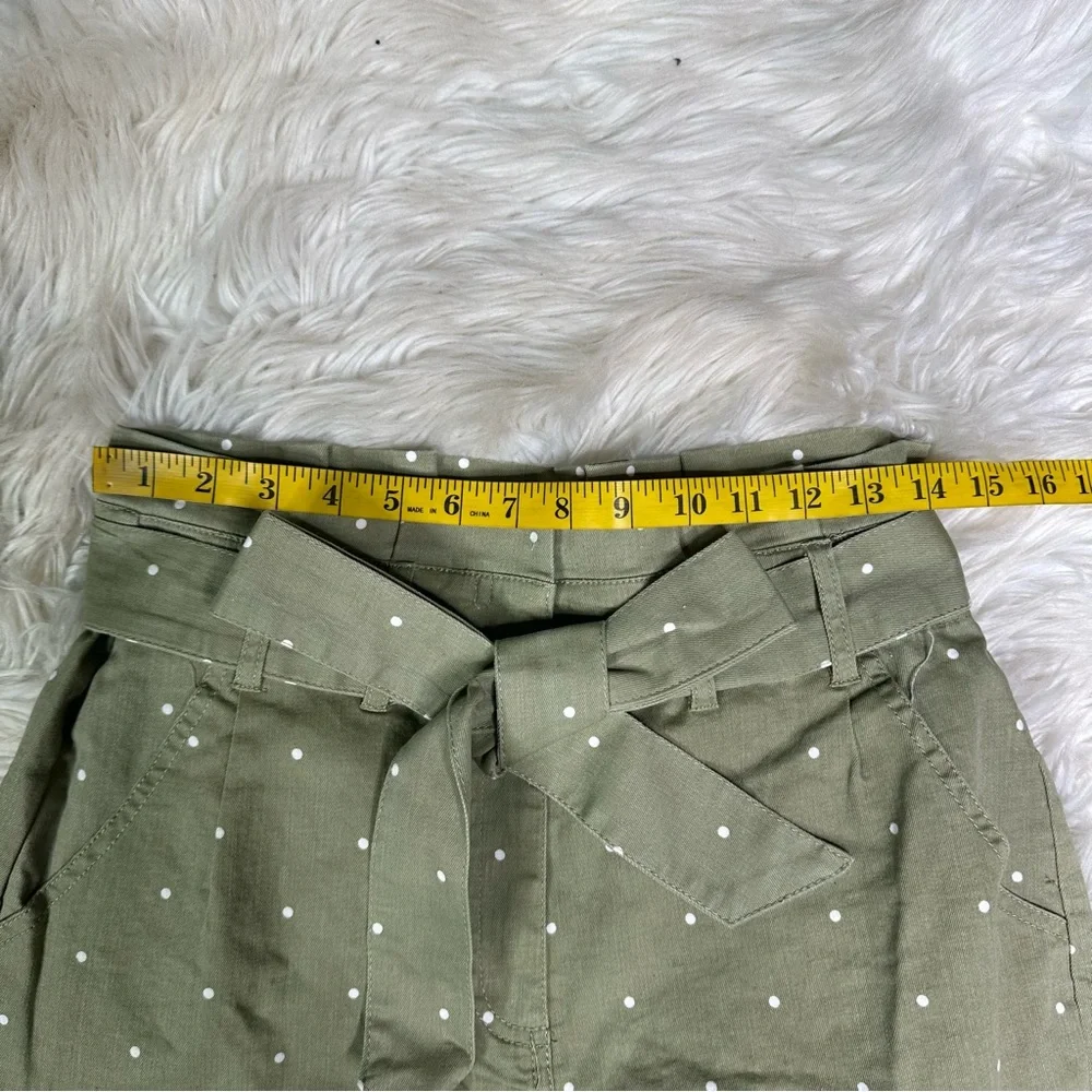 Nwt‎ High Waist Green Polka Dot paper bag Shorts